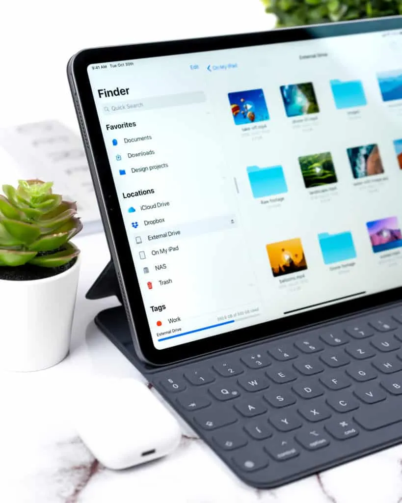 iPadOS Files app interface, which still lags behind Finder on macOS